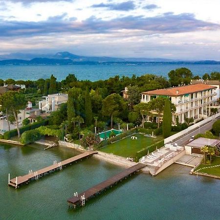 Sunset Apartment Sirmione Bagian luar foto