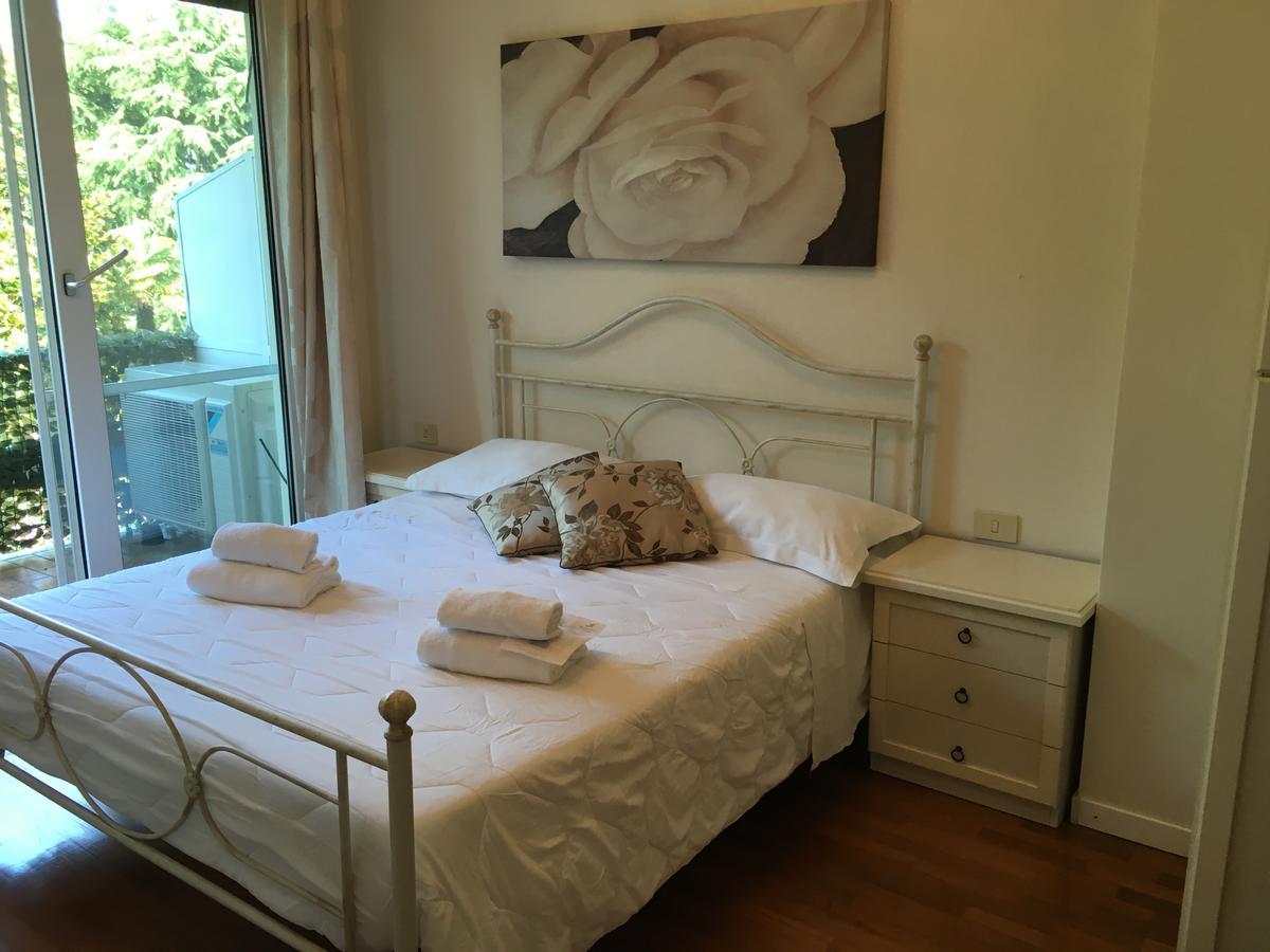 Sunset Apartment Sirmione Bagian luar foto