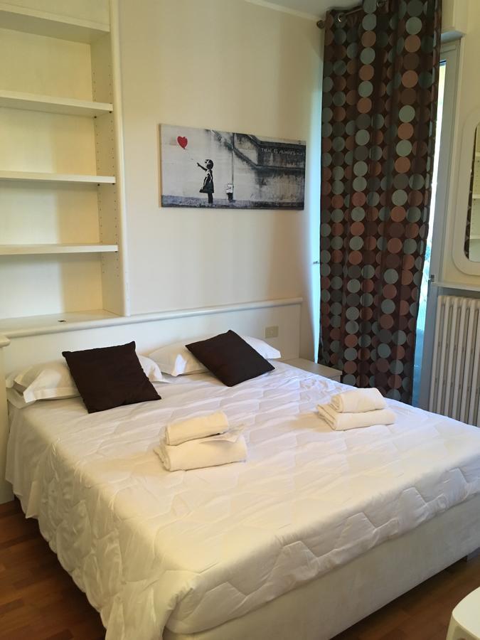 Sunset Apartment Sirmione Bagian luar foto
