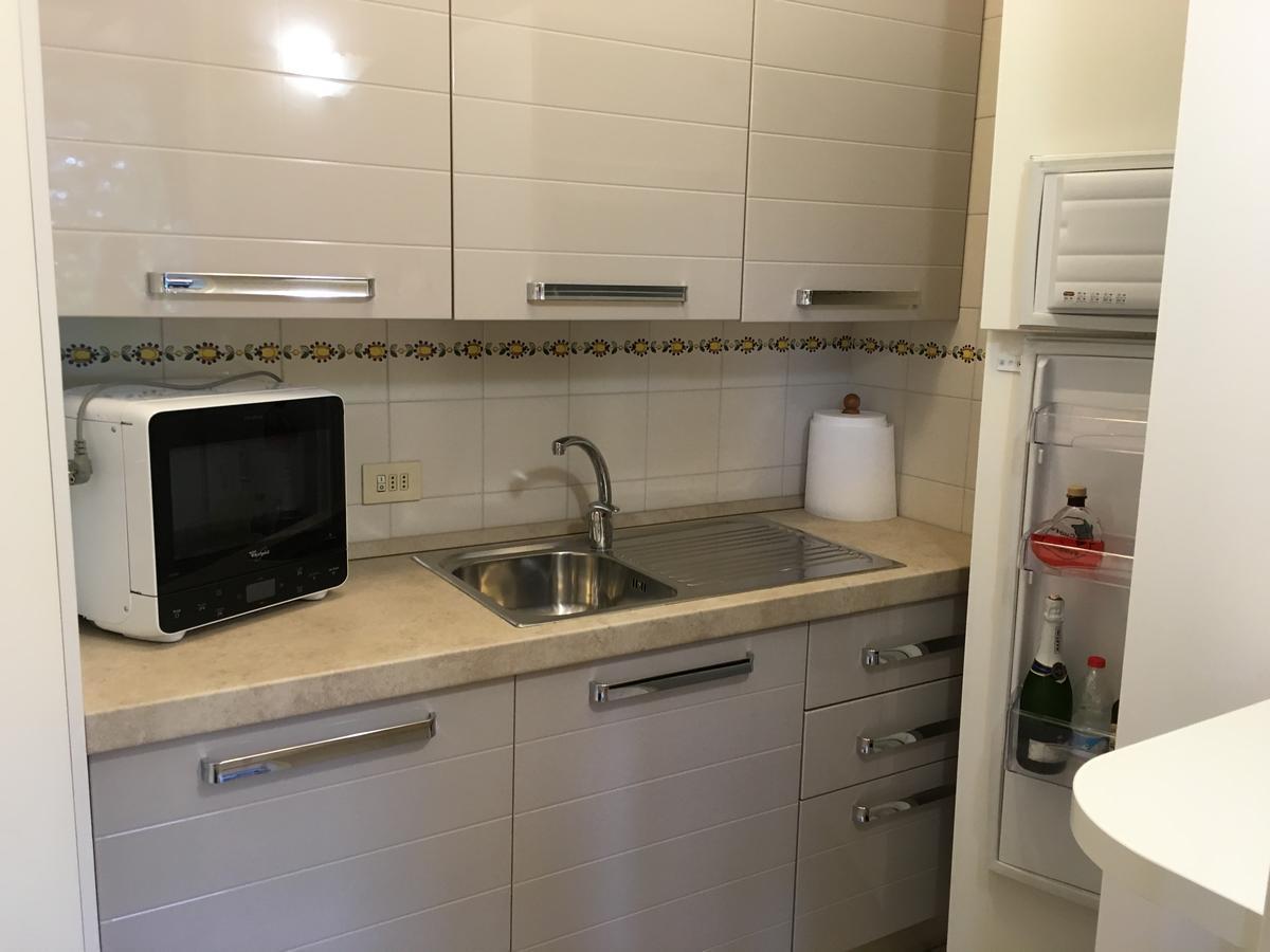 Sunset Apartment Sirmione Bagian luar foto