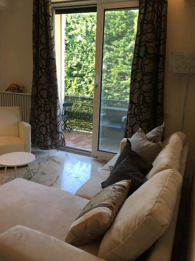 Sunset Apartment Sirmione Bagian luar foto