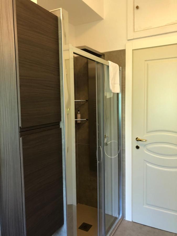 Sunset Apartment Sirmione Bagian luar foto
